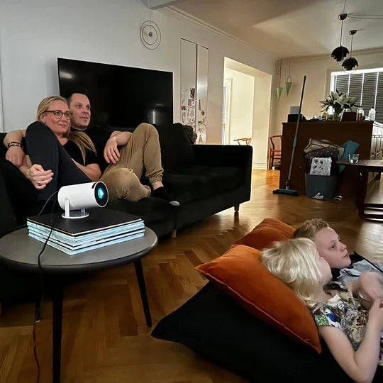 RensynPro™ - Smart Projector Portable Full HD